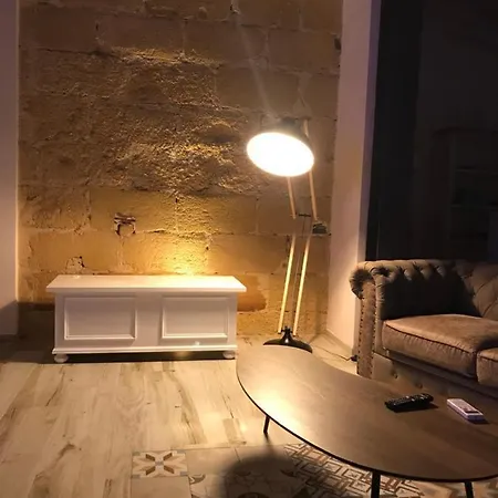 White Luxury * Marsala