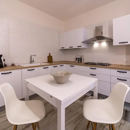 White Luxury * Marsala