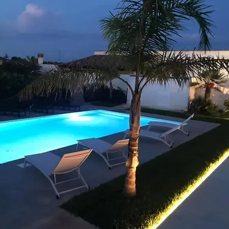 Casa de Férias White Luxury Marsala