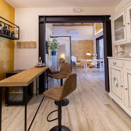 Semesterbostad White Luxury Marsala