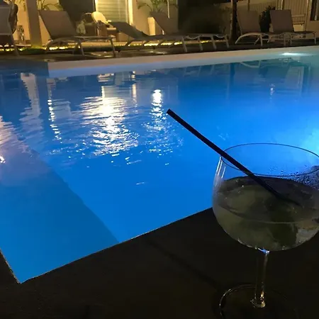 White Luxury Hébergement de vacances Marsala
