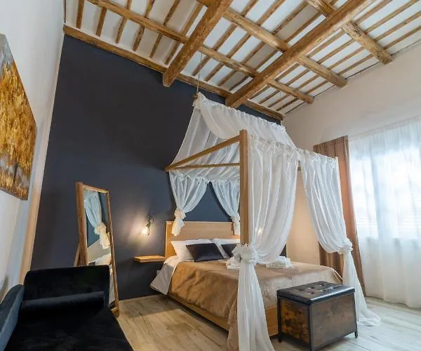 White Luxury Марсала