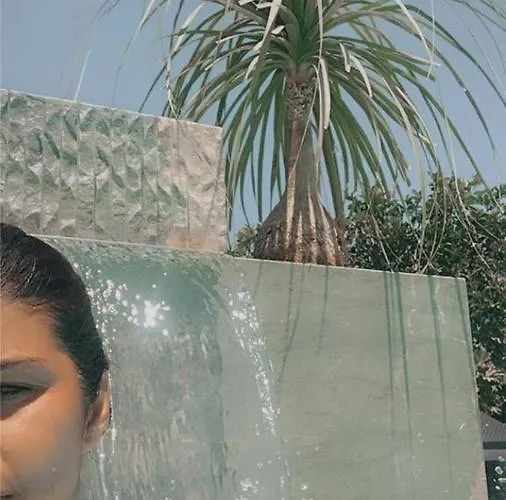 White Luxury Марсала